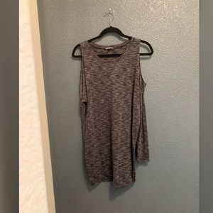 Long sleeve open shoulder dress!